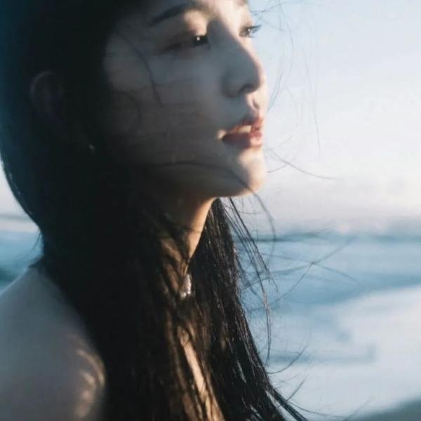 你像上帝一样吻我